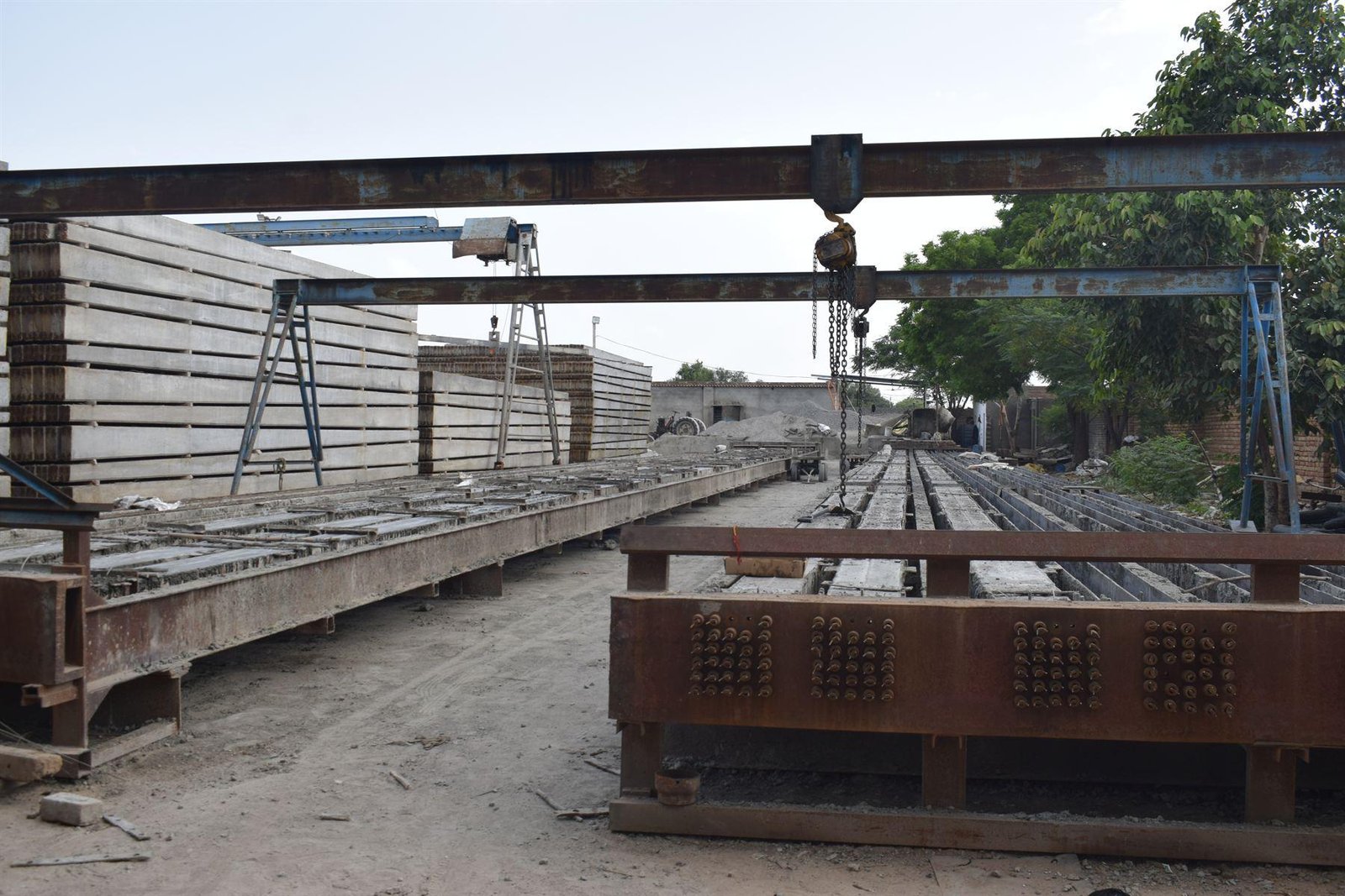 Pole casting beds