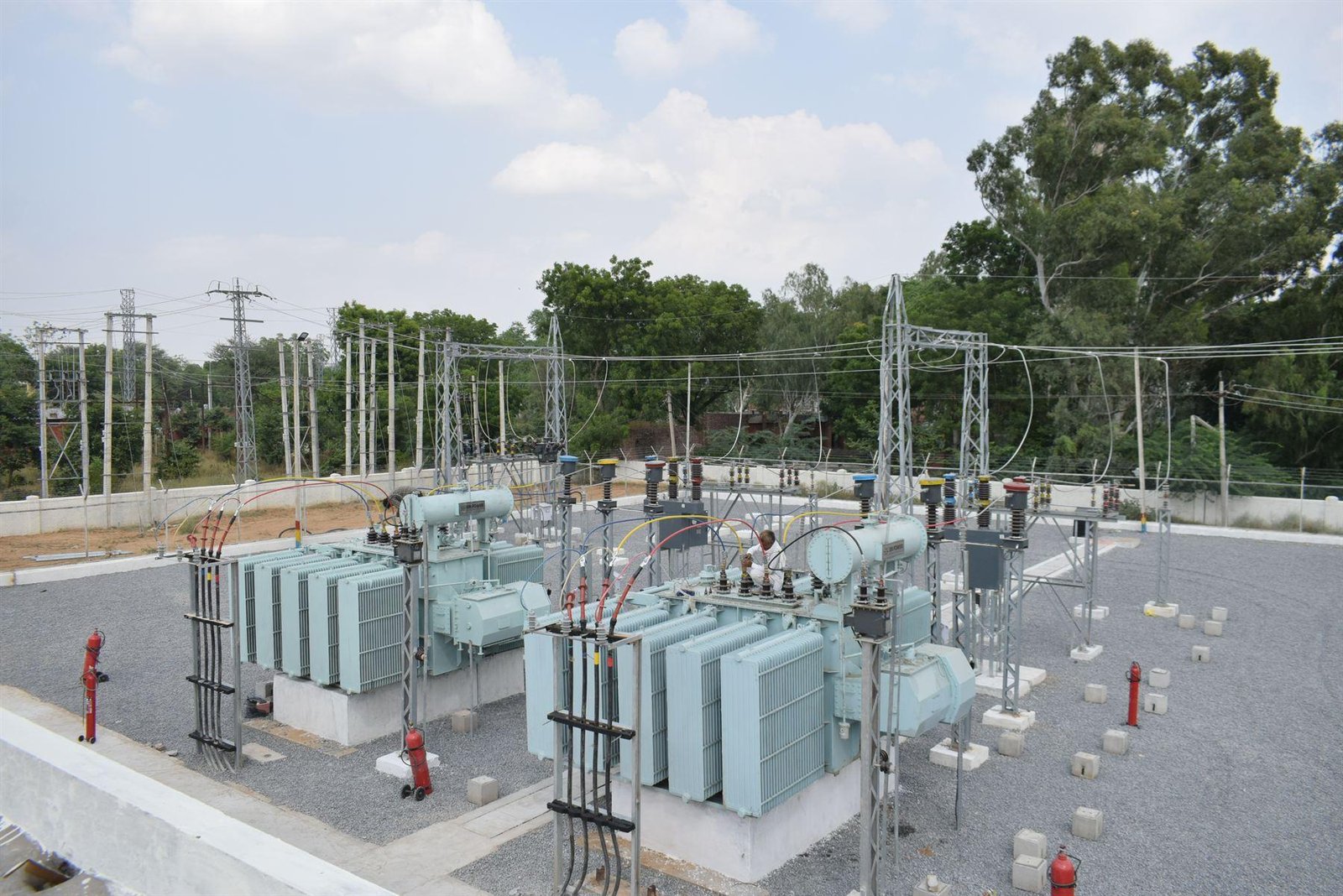 Transformer bays and structures